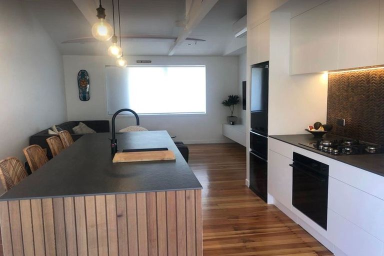 Photo of property in 2/8 Cecil Road, Milford, Auckland, 0620