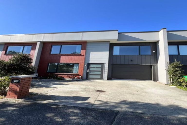 Photo of property in 62 Bordeaux Parade, Te Atatu South, Auckland, 0610