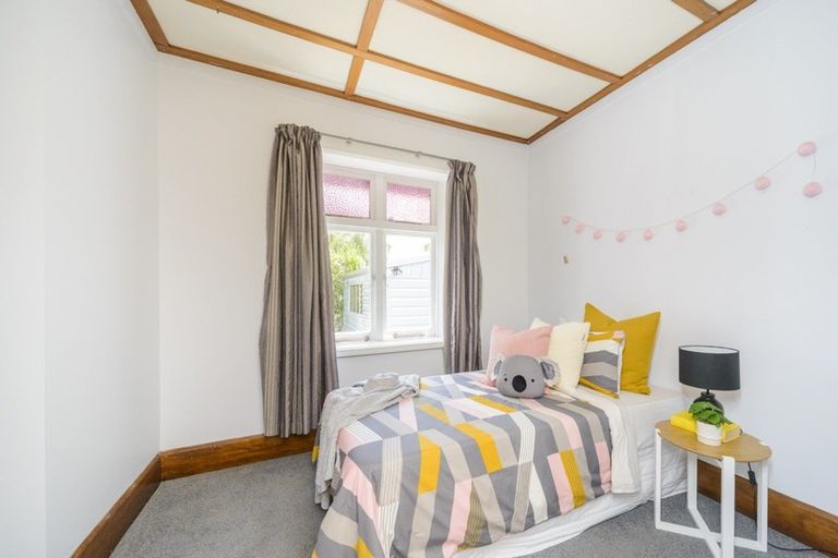 Photo of property in 26 Knowles Street, Terrace End, Palmerston North, 4410