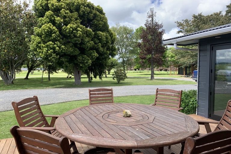 Photo of property in 1008 Cowper Road, Dannevirke, 4976