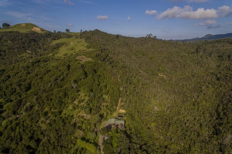 Photo of property in 595 Rangihau Road, Coroglen, Whitianga, 3591