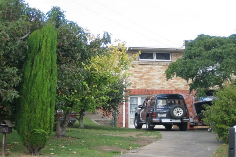 Photo of property in 12 Carole Crescent, Pakuranga, Auckland, 2010