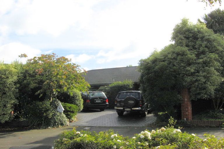Photo of property in 7 Chevron Place, Ilam, Christchurch, 8041