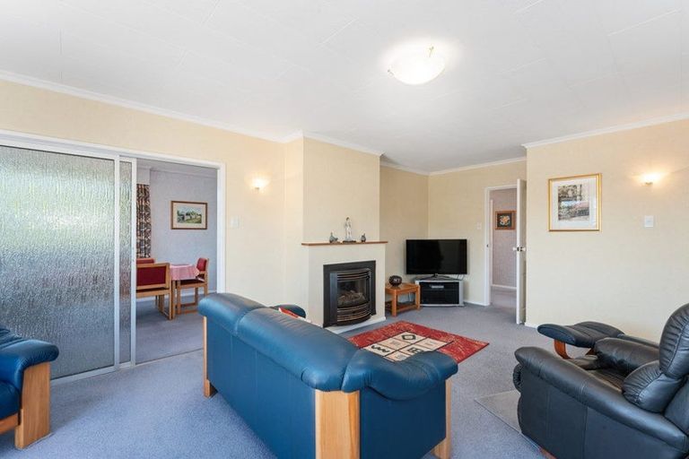 Photo of property in 1 Dunrobin Grove, Silverstream, Upper Hutt, 5019