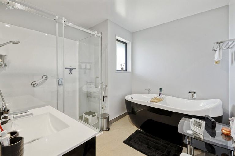 Photo of property in 43 Westpark Boulevard, Rangiora, 7400