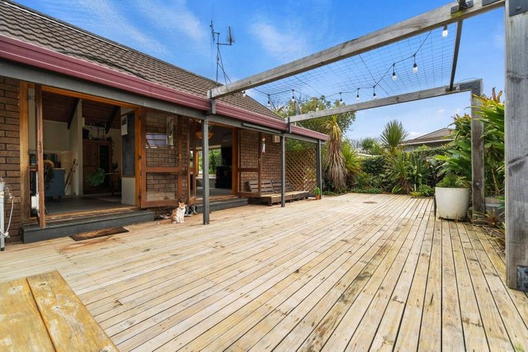 Photo of property in 28 Lachlan Drive, Dinsdale, Hamilton, 3204