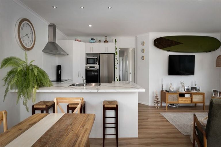 Photo of property in 8 Sandy Place, Waihi Beach, 3611