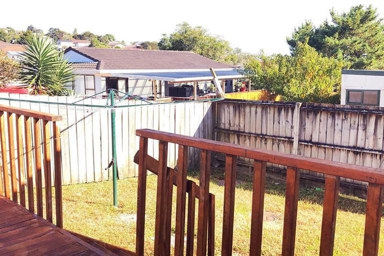 Photo of property in 142 Solar Road, Glen Eden, Auckland, 0602