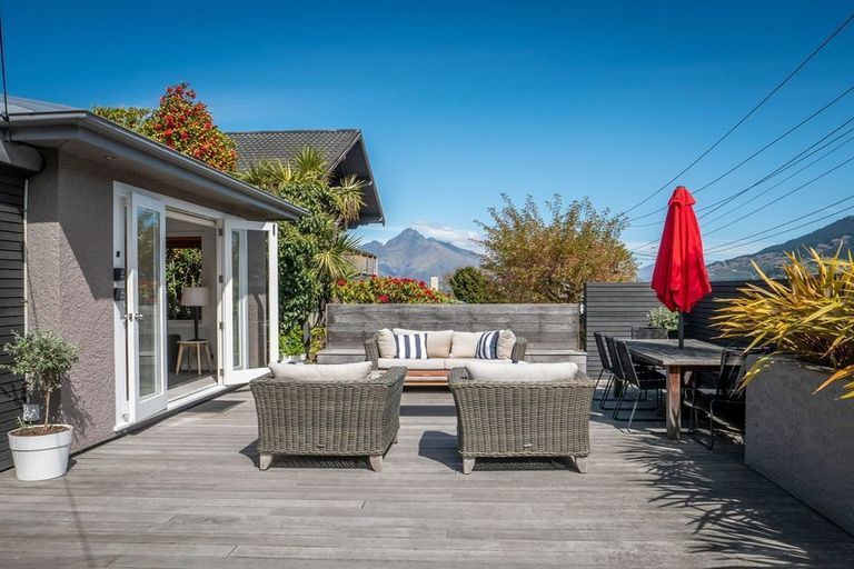 Photo of property in 3 Dublin Street, Queenstown, 9300