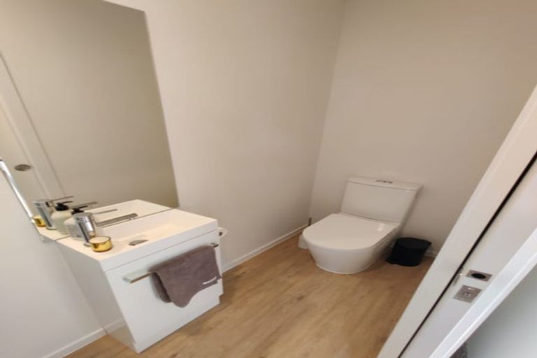 Photo of property in 7/18 Graham Avenue, Te Atatu Peninsula, Auckland, 0610