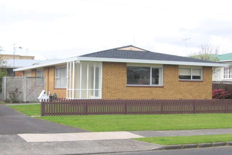 Photo of property in 6a Goods Road, Otumoetai, Tauranga, 3110