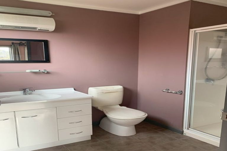 Photo of property in 3 Farringdon Avenue, Rototuna North, Hamilton, 3210