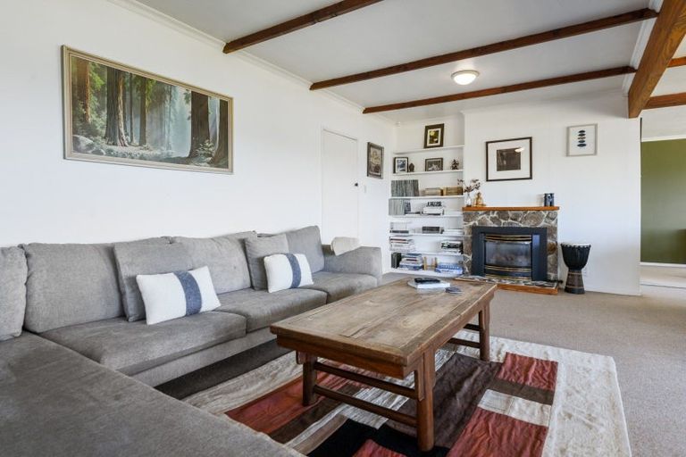 Photo of property in 137 Koutu Road, Kawaha Point, Rotorua, 3010