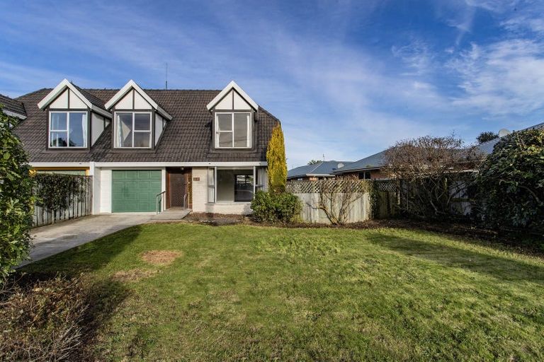 Photo of property in 140 Matsons Avenue, Papanui, Christchurch, 8053