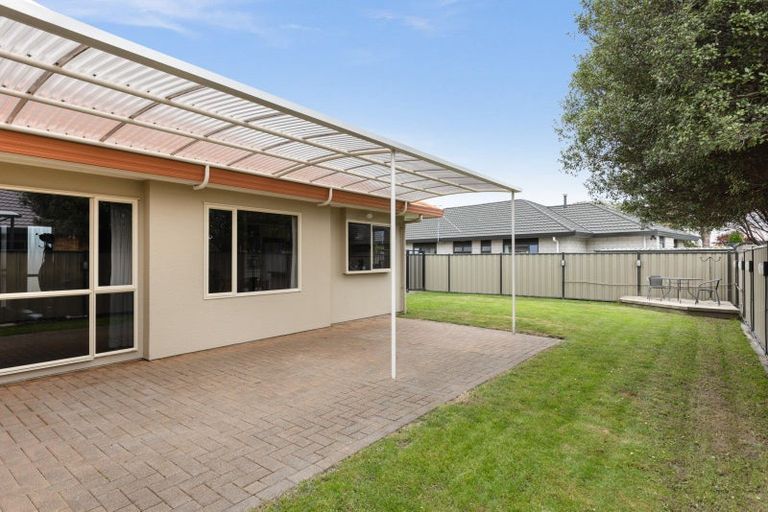 Photo of property in 13 Flemington Place, Taradale, Napier, 4112