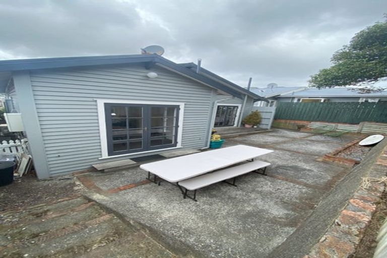 Photo of property in 332 Adelaide Road, Newtown, Wellington, 6021