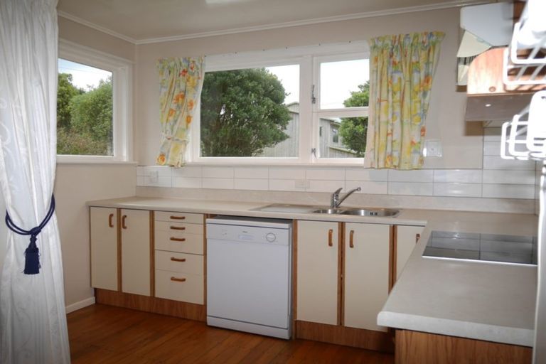 Photo of property in 5 Kotipu Place, Pukerua Bay, 5026