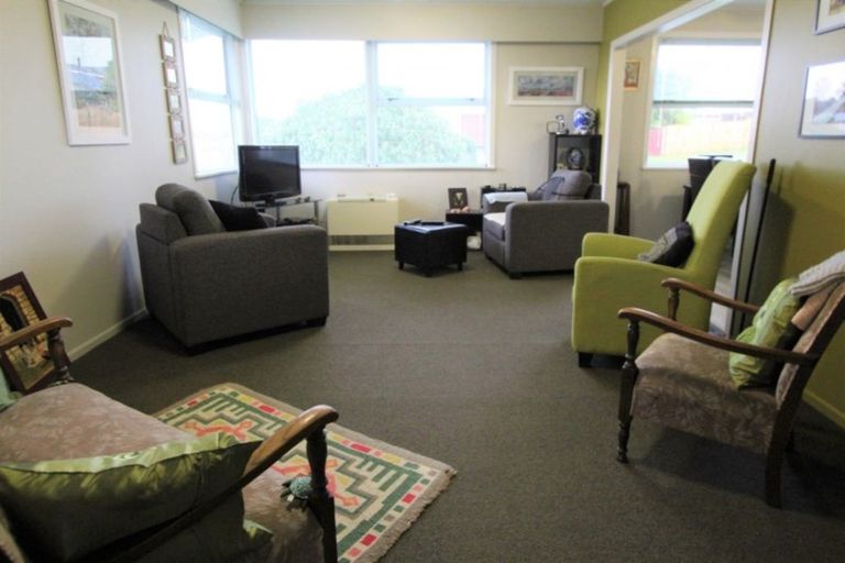 Photo of property in 38 Edinburgh Street, Tokoroa, 3420