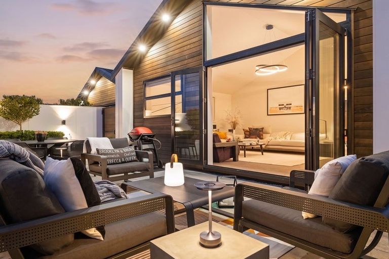 Photo of property in 62 Freedom Drive, Kelvin Grove, Palmerston North, 4414