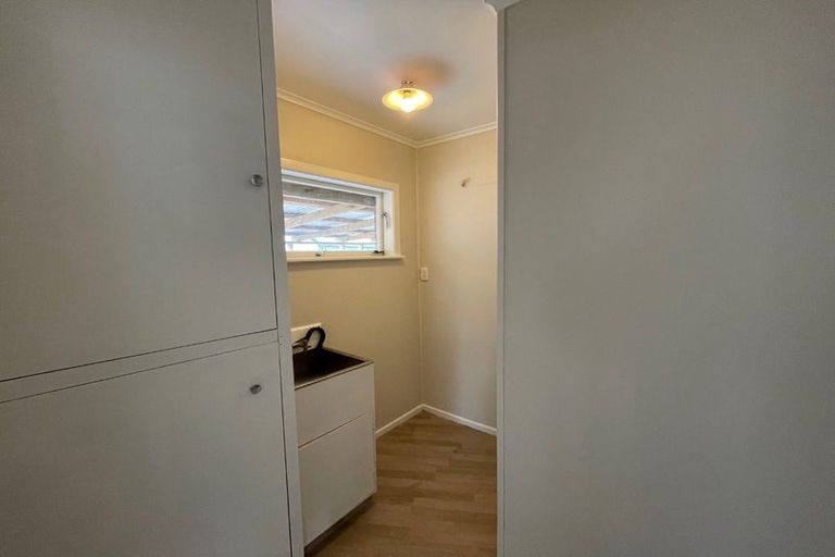 Photo of property in 30 Eddowes Street, Manurewa, Auckland, 2102