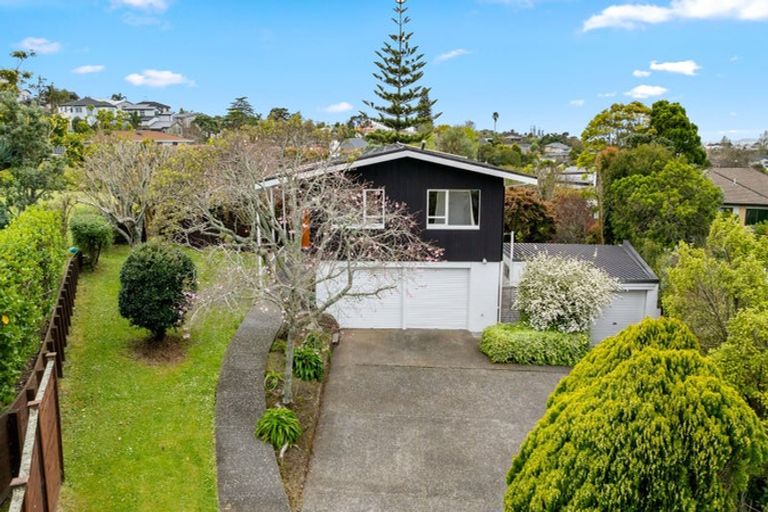 Photo of property in 21a Forrest Hill Road, Milford, Auckland, 0620