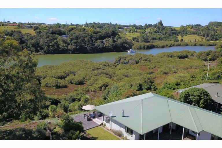 Photo of property in 51 Mission Road, Kerikeri, 0230