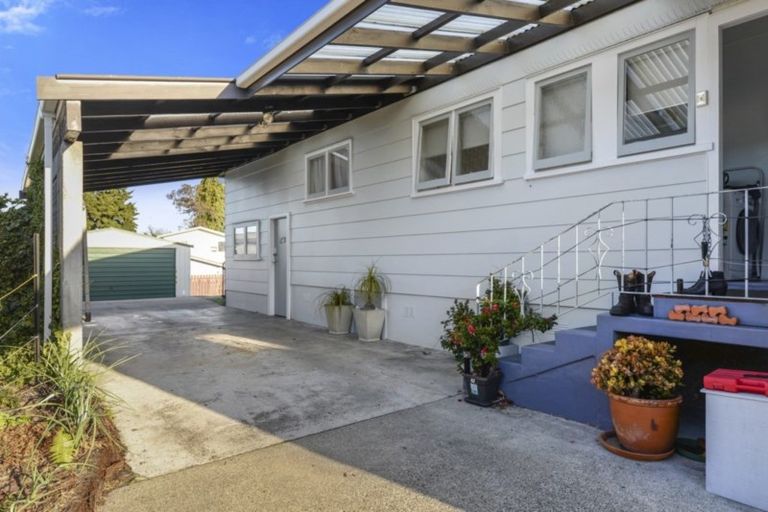 Photo of property in 22 Totaravale Street, Pukehangi, Rotorua, 3015