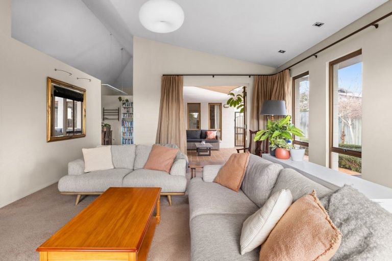 Photo of property in 35a Lucknow Road, Havelock North, 4130