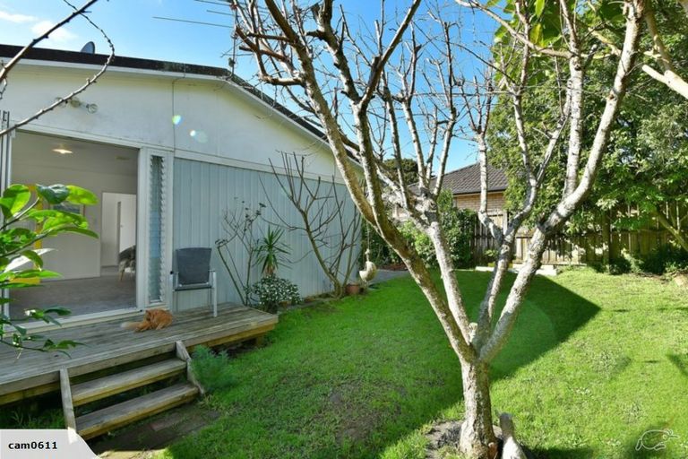 Photo of property in 6/7 Willerton Avenue, New Lynn, Auckland, 0600
