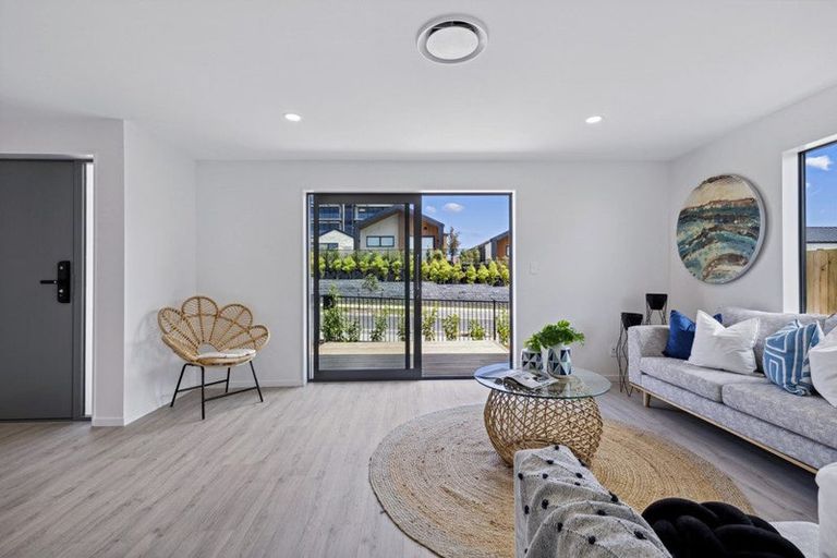 Photo of property in 40 Vintry Drive, Huapai, Kumeu, 0810