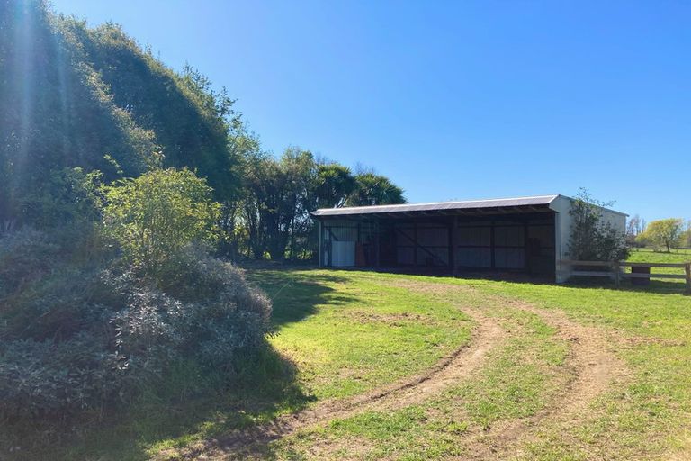 Photo of property in 70 Grays Road, Yaldhurst, Christchurch, 8042