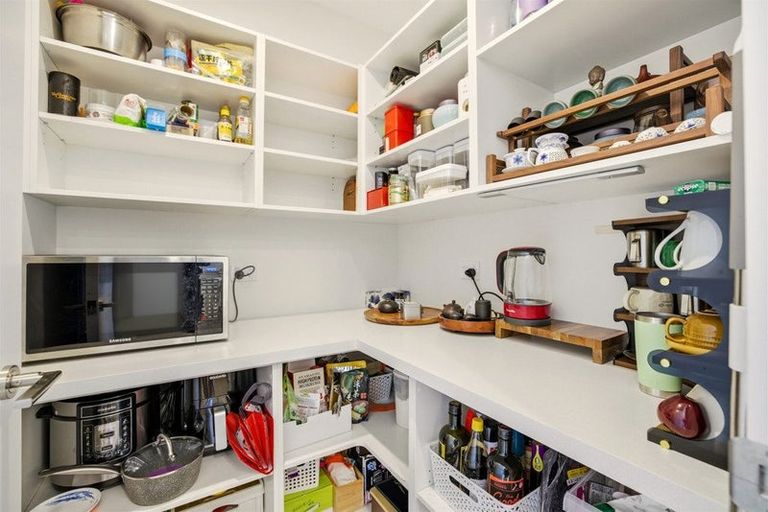 Photo of property in 35 Skibbereen Drive, Halswell, Christchurch, 8025