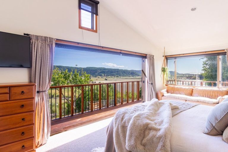 Photo of property in 265 Hill Road, Eskdale, Napier, 4182