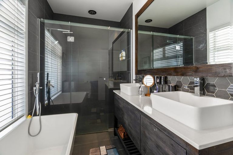 Photo of property in 20 Santa Cruz Drive, Papamoa Beach, Papamoa, 3118