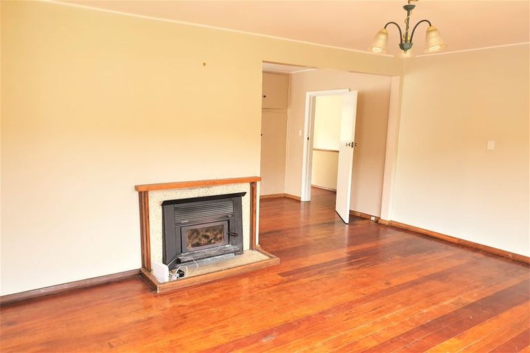 Photo of property in 21 Montgomery Avenue, Karori, Wellington, 6012