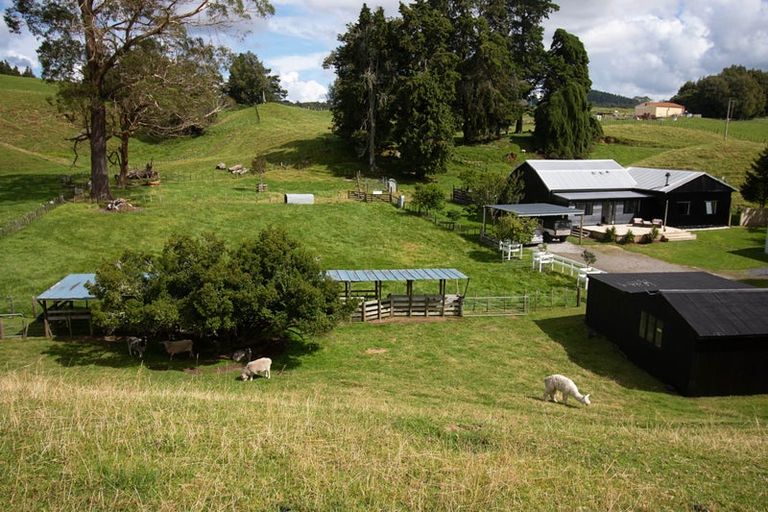 Photo of property in 704 Kaharoa Road, Hamurana, Rotorua, 3096
