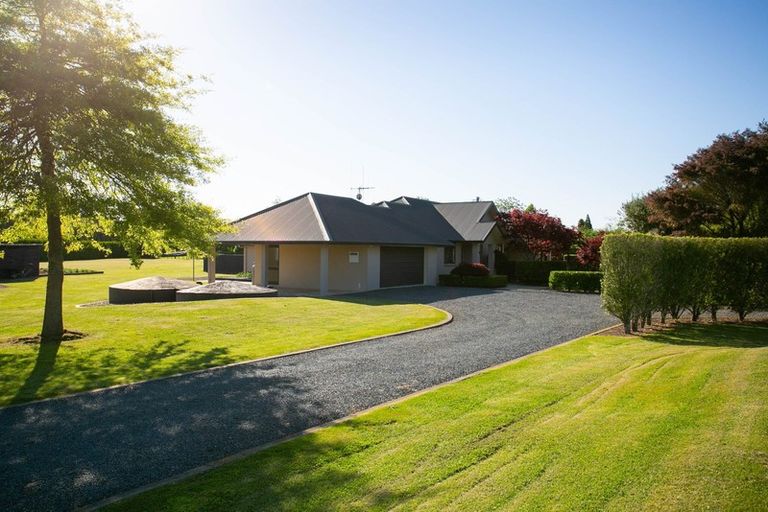 Photo of property in 100 Hooker Road, Tamahere, Hamilton, 3283