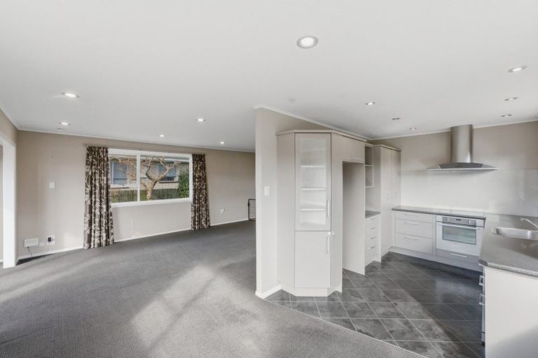 Photo of property in 21 Truby King Street, Merrilands, New Plymouth, 4312