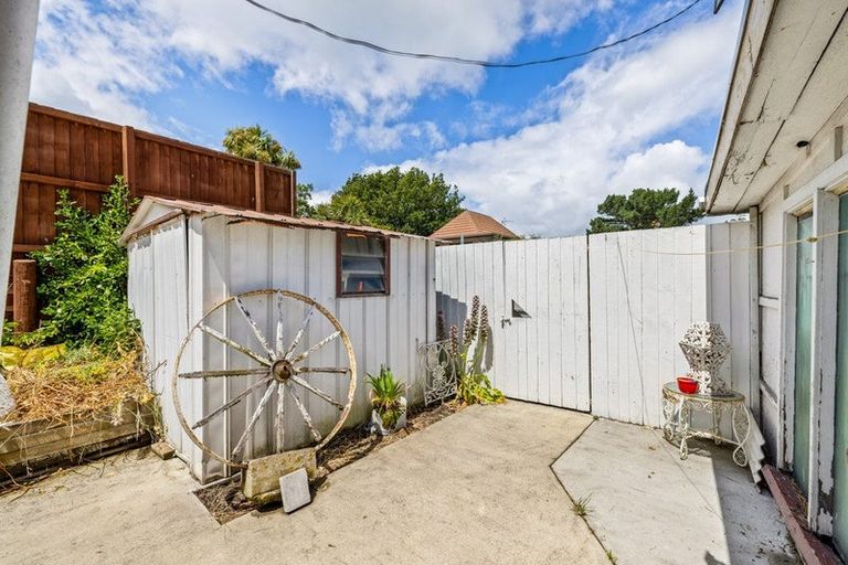 Photo of property in 57 Tedder Avenue, North New Brighton, Christchurch, 8083
