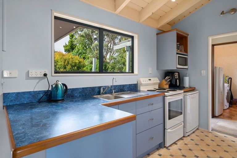 Photo of property in 25 Corinna Street, Welcome Bay, Tauranga, 3112