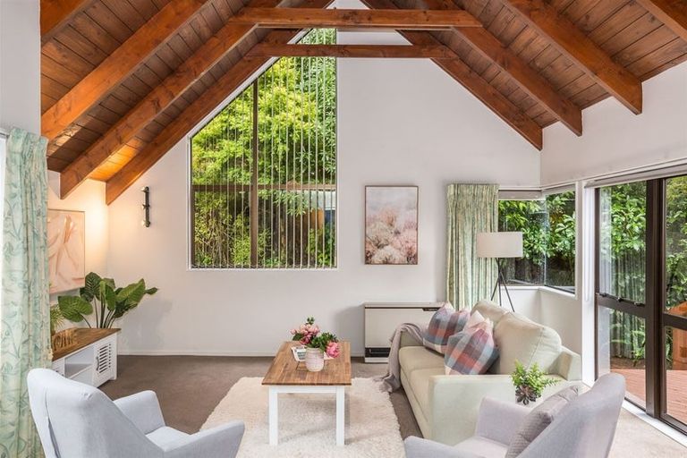 Photo of property in 14 Furneaux Grove, Whitby, Porirua, 5024