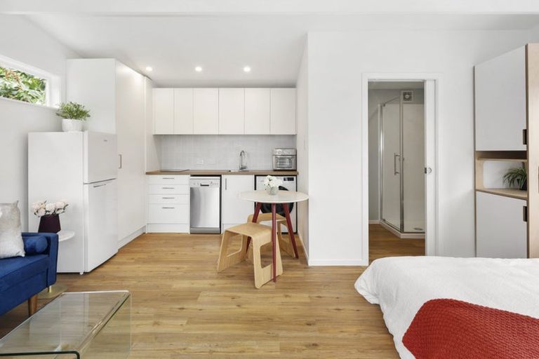 Photo of property in 533 Broadway, Miramar, Wellington, 6022