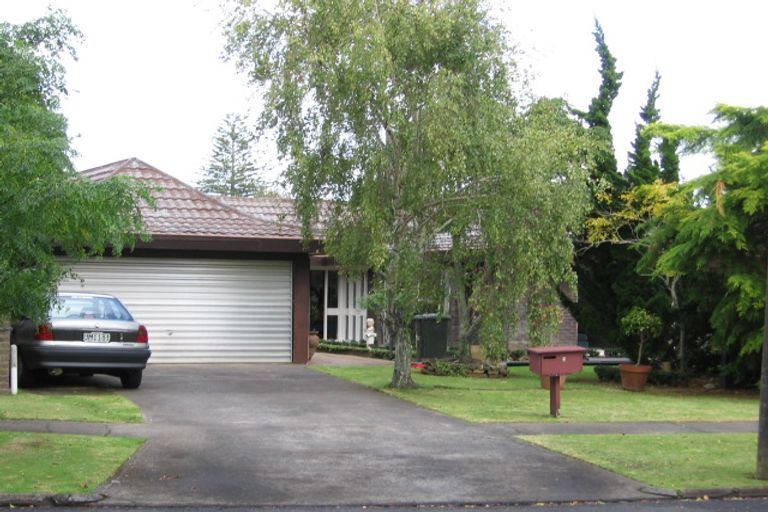 Photo of property in 6 Elimar Drive, Sunnyhills, Auckland, 2010
