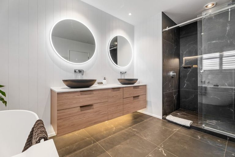 Photo of property in 60 Angelo Avenue, Howick, Auckland, 2014