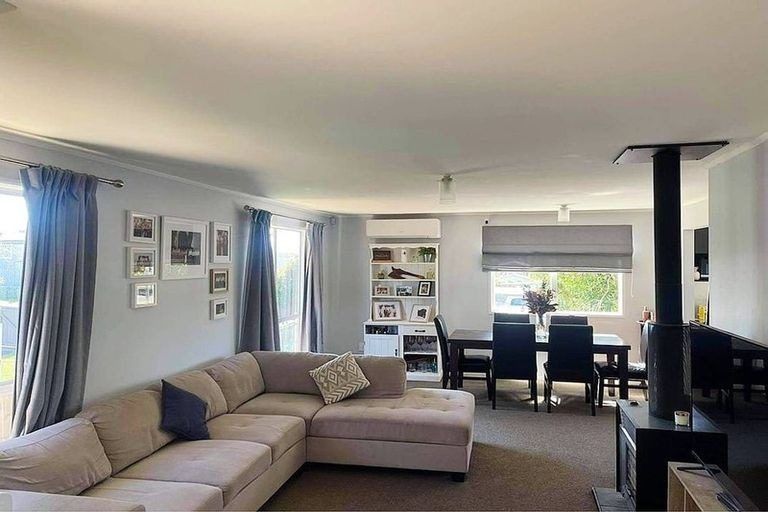 Photo of property in 24 Meilland Place, Glen Eden, Auckland, 0602