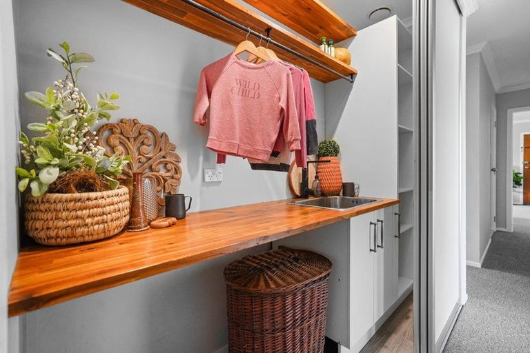 Photo of property in 66 Hall Road, Peacocke, Hamilton, 3282