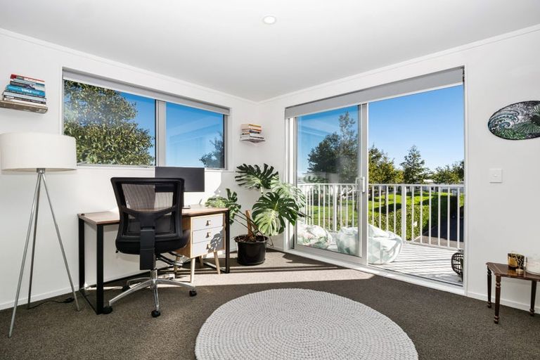 Photo of property in 31 Reynolds Place, Papamoa Beach, Papamoa, 3118