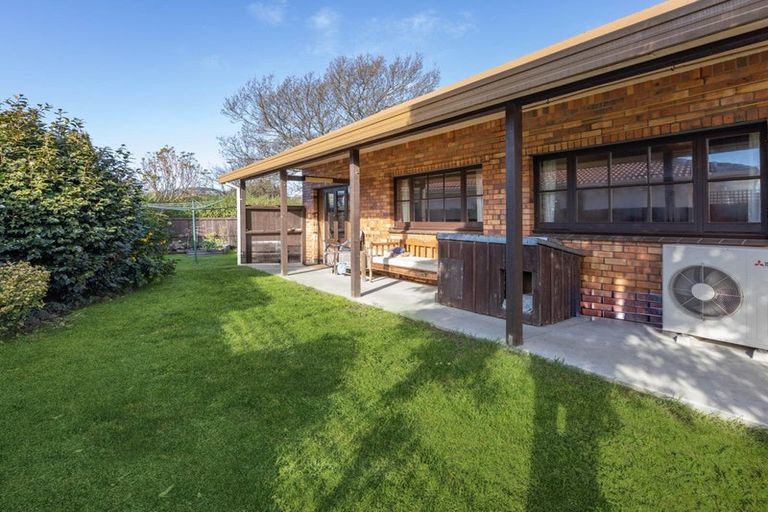 Photo of property in 6 O'halloran Drive, Halswell, Christchurch, 8025