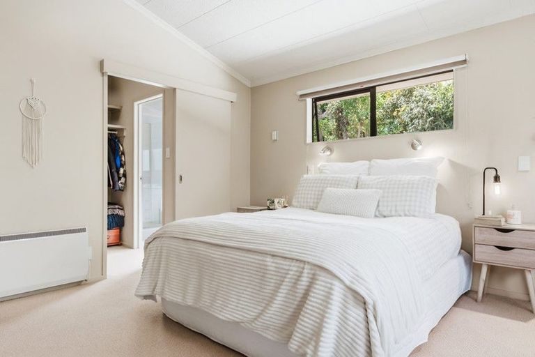 Photo of property in 1/16 Isobel Street, Acacia Bay, Taupo, 3330