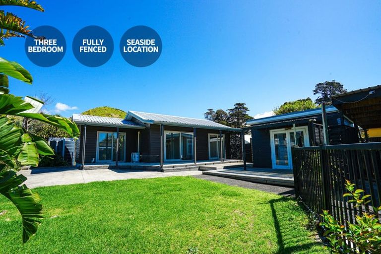 Photo of property in 1437 Clevedon Kawakawa Road, Kawakawa Bay, Papakura, 2585